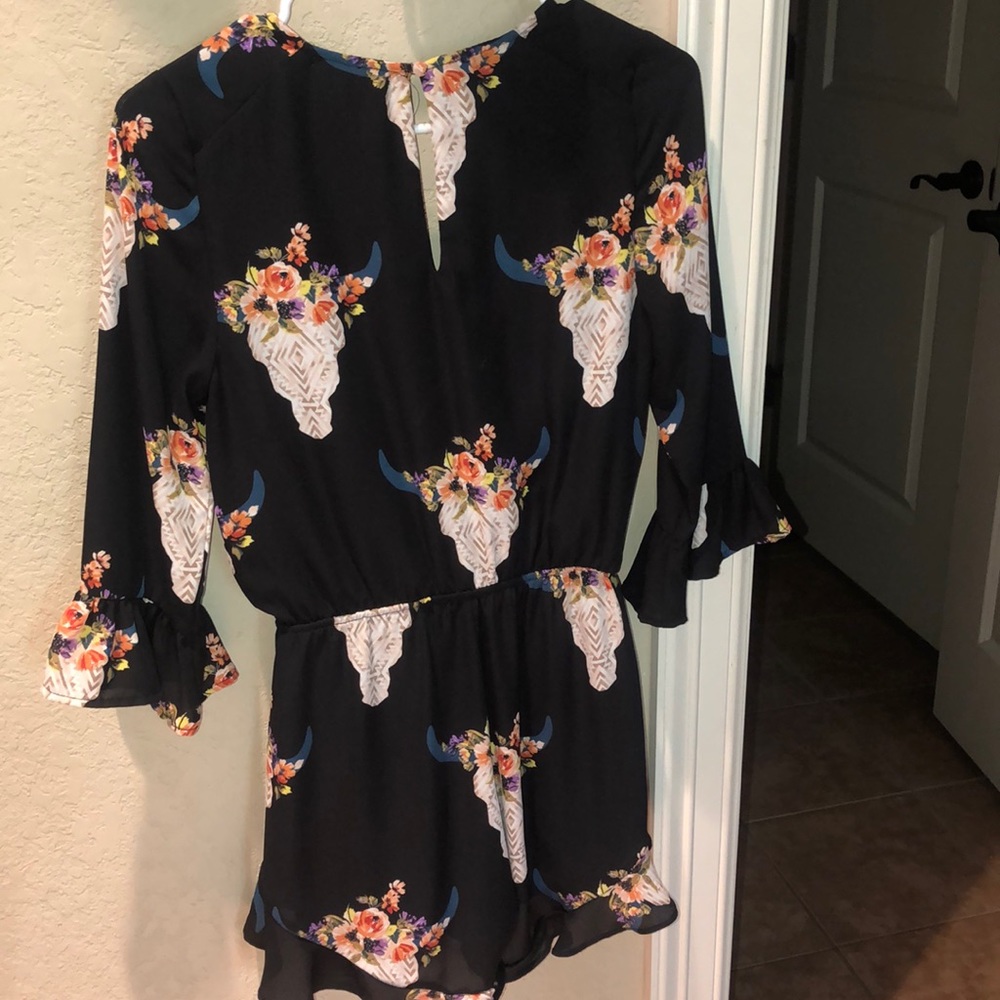 Romper - Picture 3 of 3